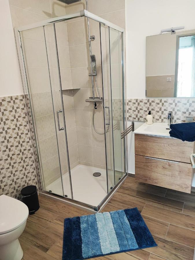 Chambre 2 Vue Lac Av Piscine Prunières エクステリア 写真