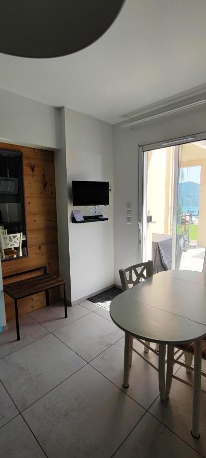 Chambre 2 Vue Lac Av Piscine Prunières エクステリア 写真